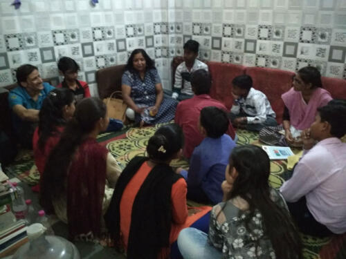 VHF Dwarka (Centre) felicitated Children
